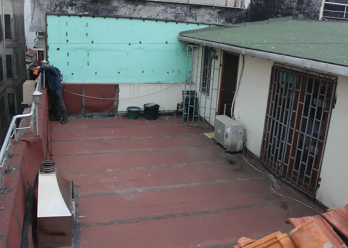 Hostel Chambers Of The Boheme Istanbul